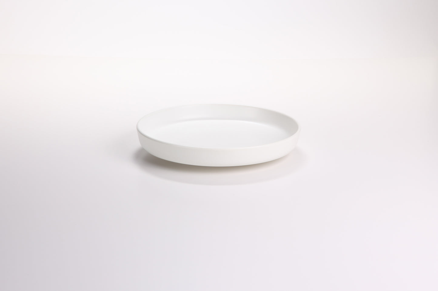 DE TERRA DEEP PLATE 9.25" l 24CM - LUSTRE PEARL - DON BELLINI # DB2610224
