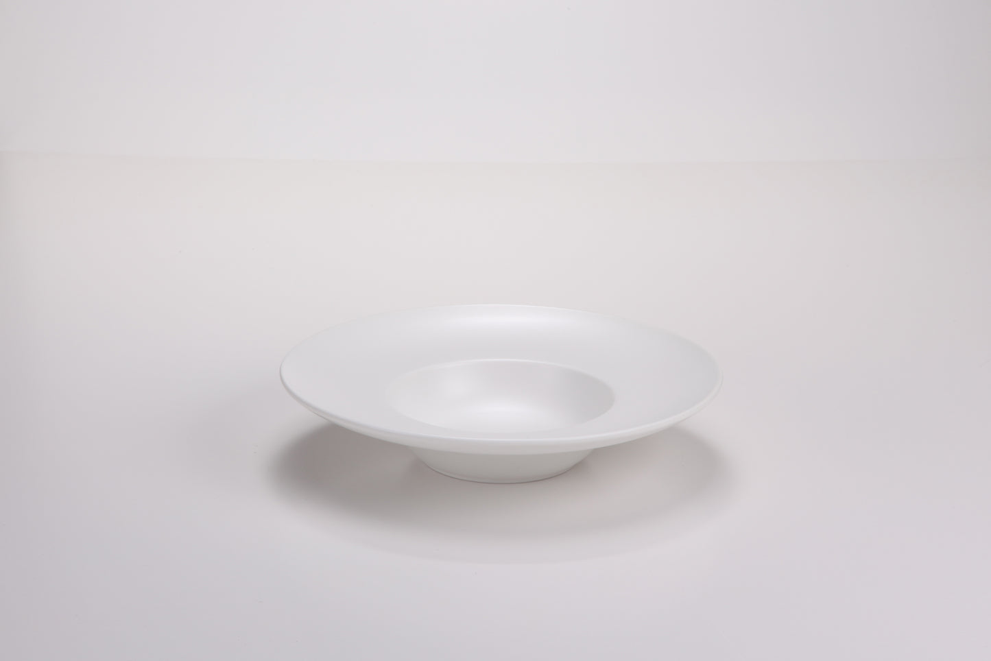 DE TERRA PASTA PLATE 9.25" l 24 CM - LUSTRE PEARL - DON BELLINI # DB2610524