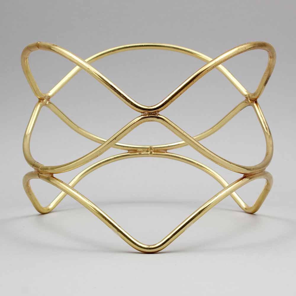 3D NON SLIP DISPLAY STAND - DANCE 6''H - GOLDEN - EFAY # 920606GD