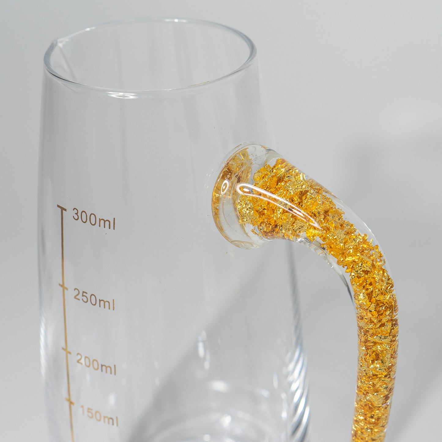 Mou Tai Set with Gold Mountain Bottom (2 Cacarfes + 10 Glasses) #BAER-MOUTAISET